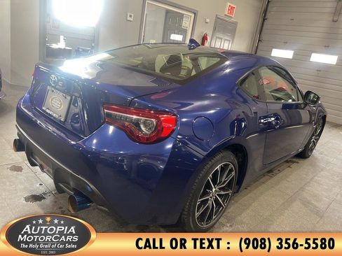 Used 2019 Toyota 86 image 5