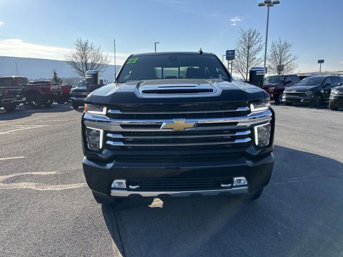 Used 2022 Chevrolet Silverado 2500 High Country w/ Z71 Off-Road Package image 2