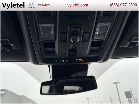 Used 2023 GMC Yukon Denali image 33