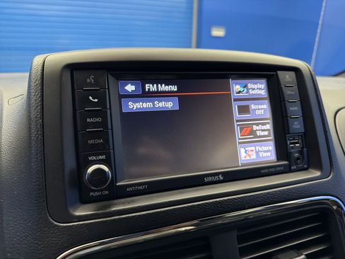 Used 2020 Dodge Grand Caravan SXT FWD image 19