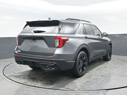 Used 2023 Ford Explorer ST w/ Technology Package image 31