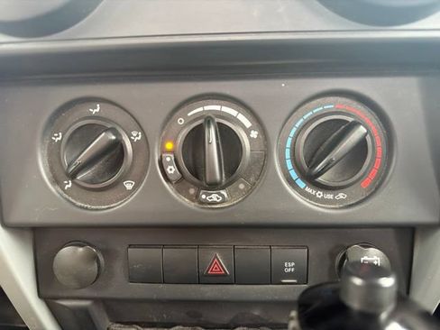 Used 2009 Jeep Wrangler X AWD/4WD image 20