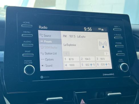 Used 2021 Toyota Camry SE image 18