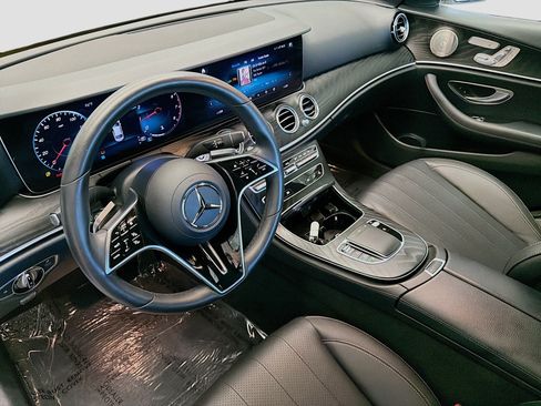 Used 2023 Mercedes-Benz E 350 Sedan image 7