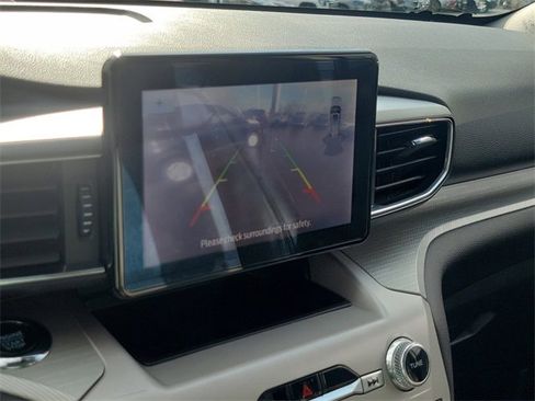 Used 2023 Ford Explorer XLT w/ Equipment Group 202A image 19