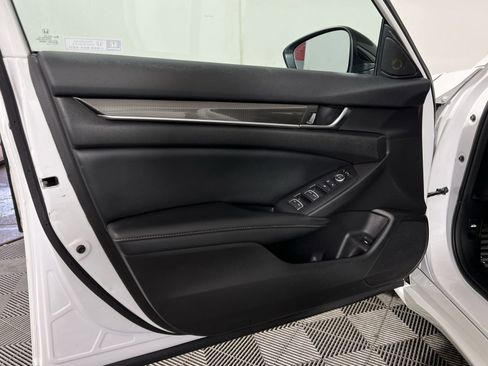 Used 2022 Honda Accord Sport image 14