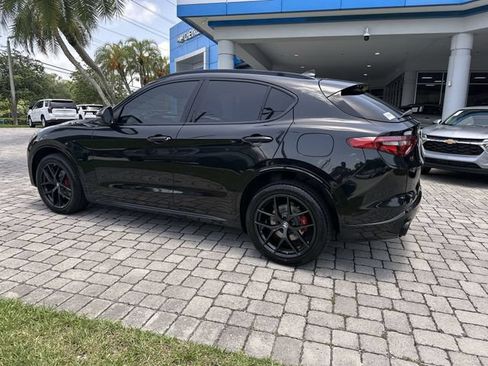 Used 2020 Alfa Romeo Stelvio Ti w/ Nero Edizione AWD/4WD image 32