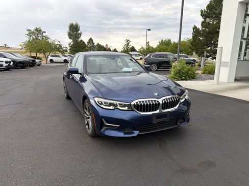 Used 2019 BMW 330i xDrive Sedan w/ Premium Package AWD/4WD image 7