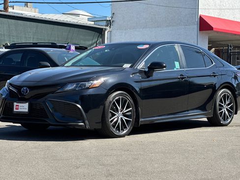 Certified 2023 Toyota Camry SE w/ Audio Upgrade Package FWD image 8