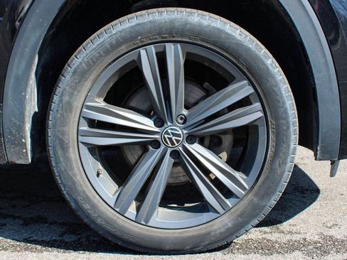 Used 2021 Volkswagen Atlas SE w/ Towing Package image 41