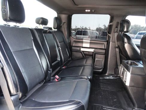 Used 2016 Ford F150 Lariat w/ Equipment Group 502A Luxury AWD/4WD image 9