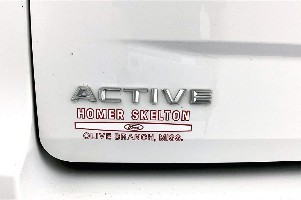 Used 2025 Ford Expedition Active AWD/4WD image 14