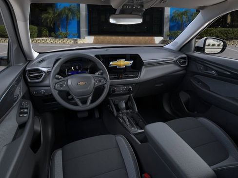 New 2026 Chevrolet TrailBlazer LT w/ Driver Confidence Package FWD image 11