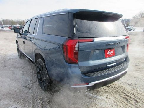 New 2026 GMC Yukon XL Denali w/ Denali Reserve Package image 7