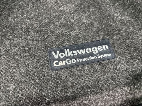 Certified 2025 Volkswagen Atlas Peak Edition SE image 32