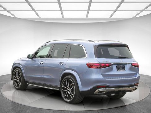 New 2026 Mercedes-Benz GLS 580 4MATIC image 2
