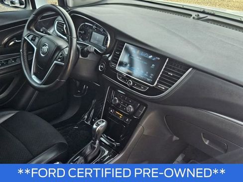 Used 2021 Buick Encore Preferred image 13