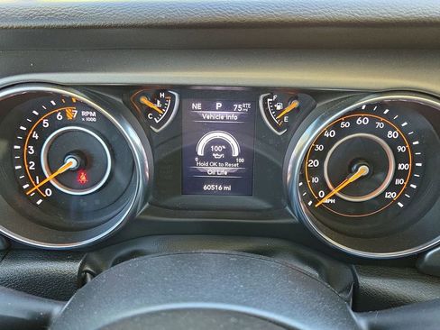 Used 2023 Jeep Gladiator Sport image 19