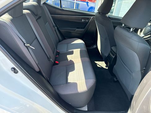 Used 2017 Toyota Corolla LE image 23