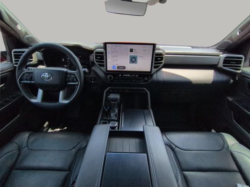 Used 2026 Toyota Sequoia Platinum AWD/4WD image 4