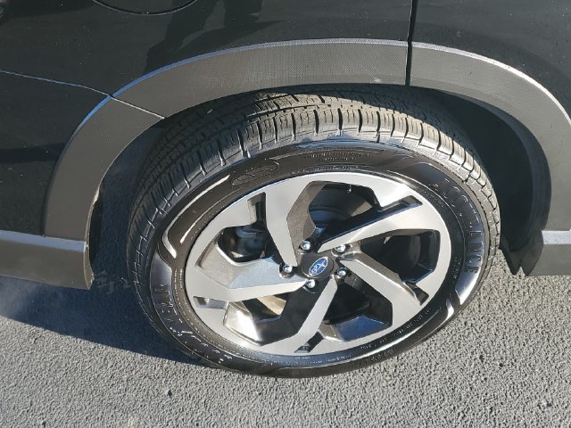 Certified 2022 Subaru Forester Touring AWD/4WD image 5