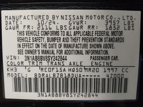 Used 2025 Nissan Sentra S image 33