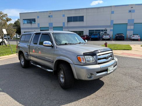 Used 2004 Toyota Tundra SR5 w/ SR5 Extra Value Pkg AWD/4WD image 10