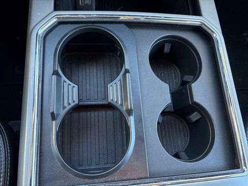 Used 2021 Ford F250 Lariat w/ Chrome Package image 33