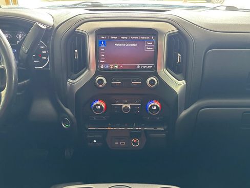 Used 2020 GMC Sierra 1500 SLE w/ SLE Value Package AWD/4WD image 23