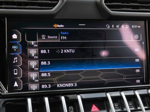 Used 2022 Lamborghini Urus image 37