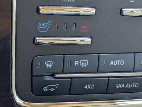 Used 2017 Lincoln Navigator Reserve image 27