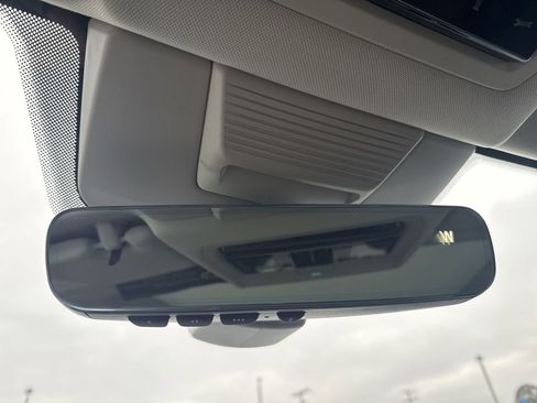 New 2026 Volkswagen Tiguan SE AWD/4WD image 34