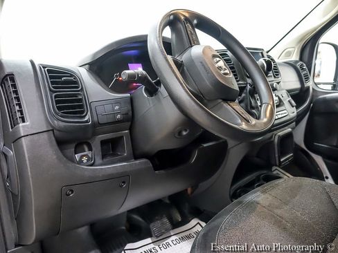 Used 2023 RAM ProMaster 2500 FWD image 12