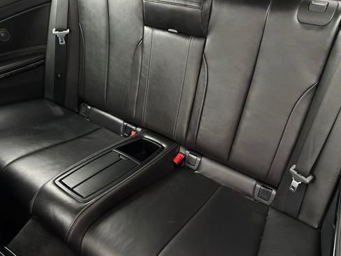 Used 2016 BMW M4 Convertible image 12