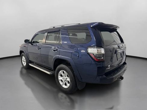 Used 2016 Toyota 4Runner SR5 image 7