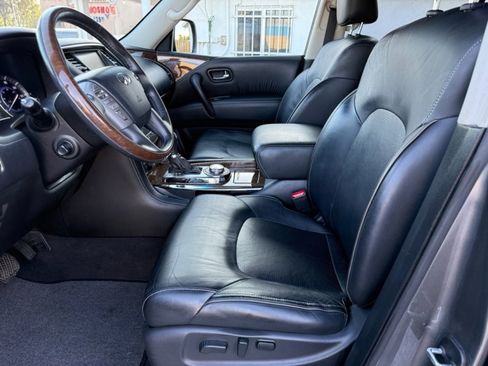 Used 2017 INFINITI QX80 Base image 9