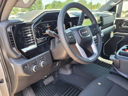 New 2026 GMC Sierra 2500 SLE w/ SLE Value Package; AWD/4WD image 21