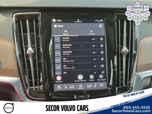 Used 2025 Volvo V90 B6 Cross Country Plus AWD/4WD image 24