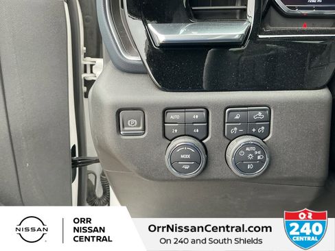 Used 2024 Chevrolet Silverado 1500 High Country w/ High Country Premium Package image 19