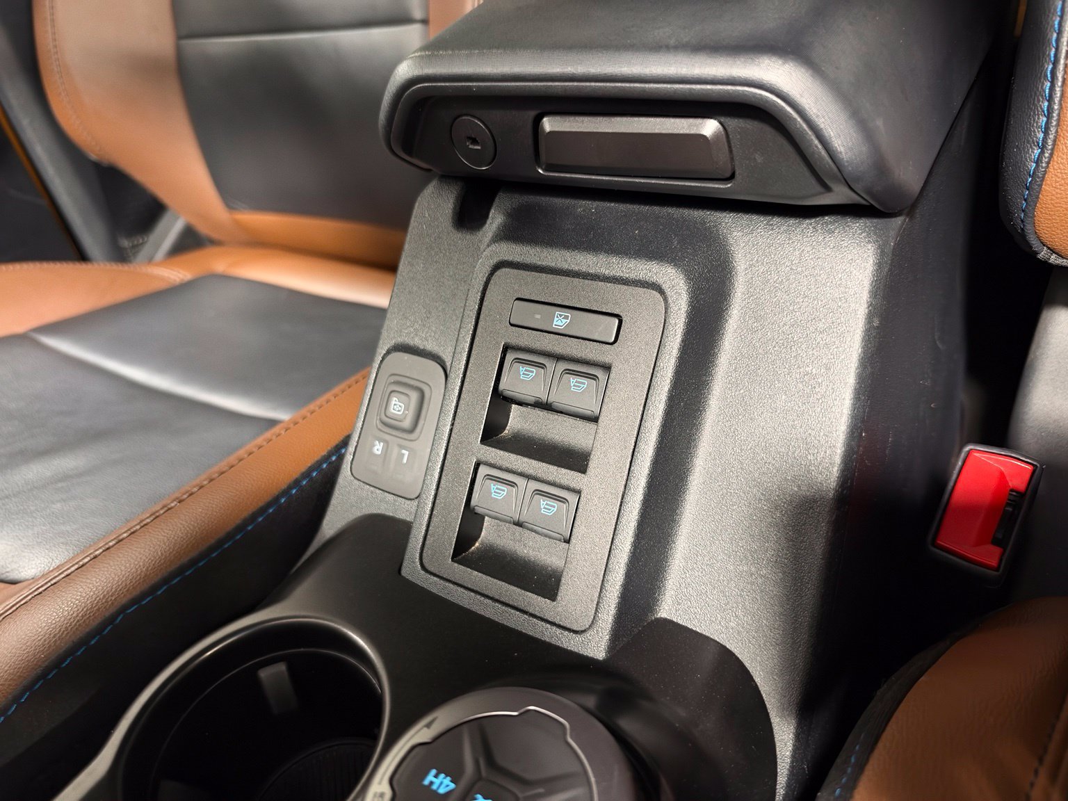 Used 2022 Ford Bronco Outer Banks AWD/4WD image 36