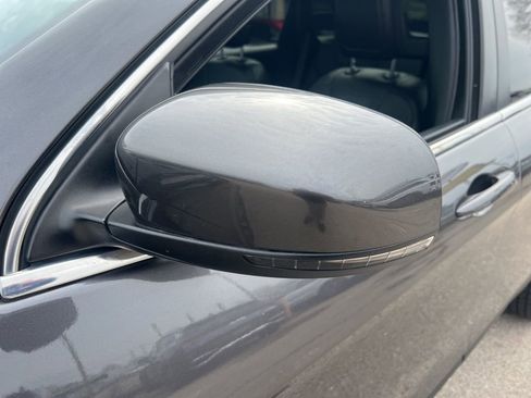 Used 2019 Jeep Cherokee Limited image 33