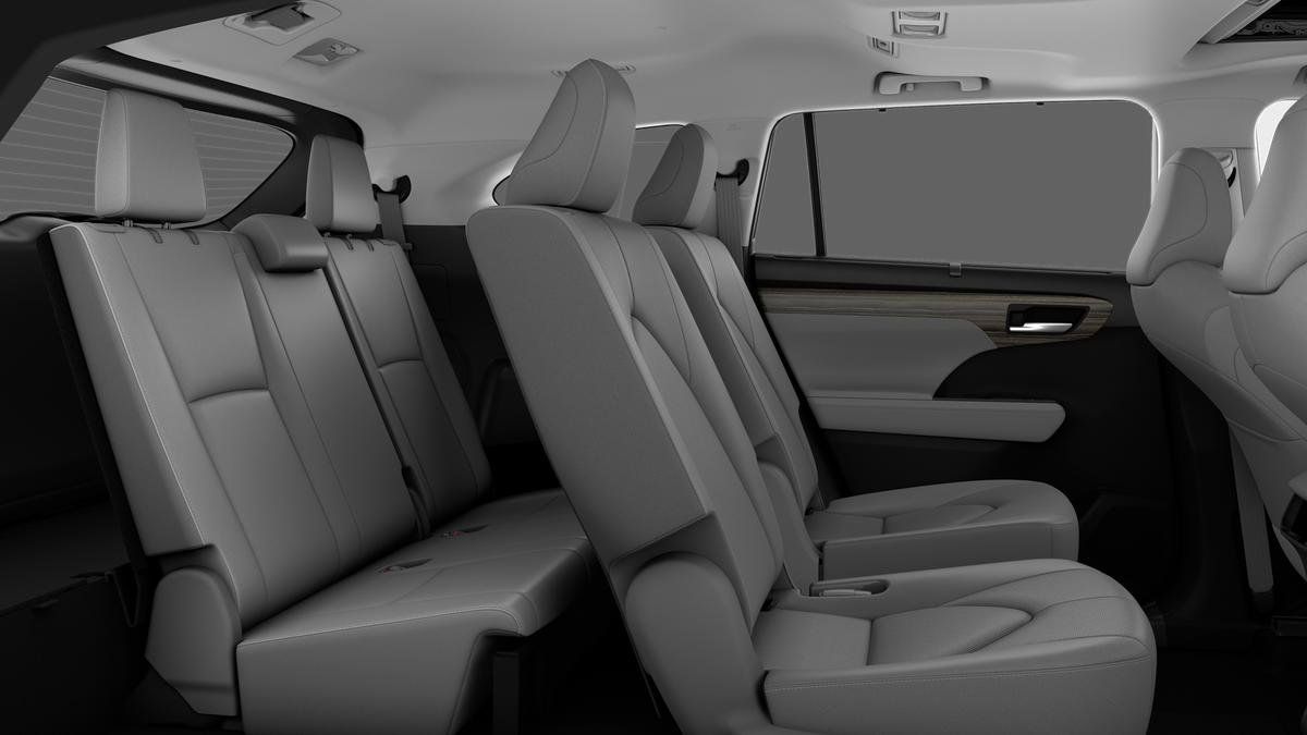 New 2026 Toyota Highlander Limited AWD/4WD image 45