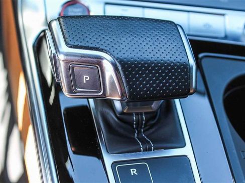 Used 2022 Audi RS 6 w/ Executive Package image 22