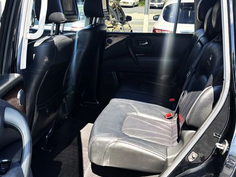 Used 2012 INFINITI QX56 4WD w/ Deluxe Touring Pkg image 9