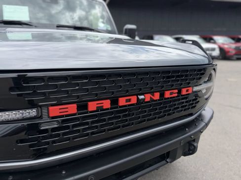 Used 2025 Ford Bronco Badlands AWD/4WD image 45