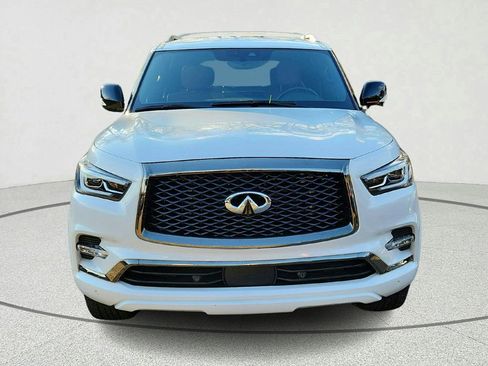Used 2024 INFINITI QX80 Sensory image 2