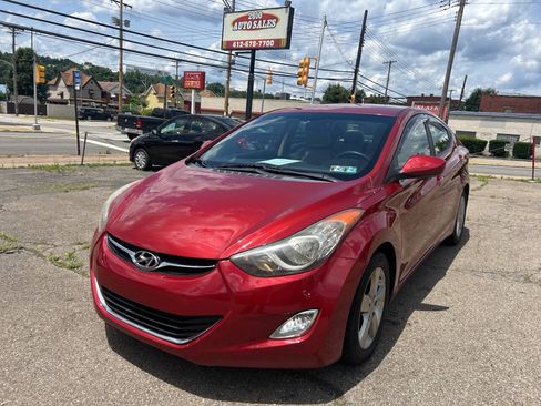 Used 2012 Hyundai Elantra GLS w/ Preferred Pkg 3 FWD image 3