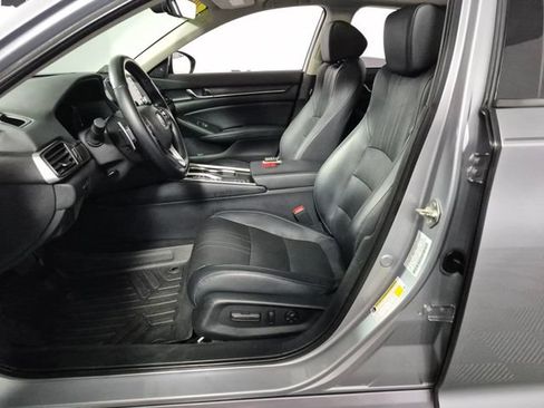 Used 2018 Honda Accord EX-L image 9