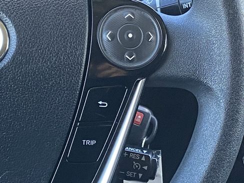 Used 2018 Toyota Prius C Two image 18