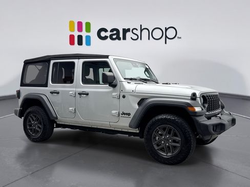 Used 2024 Jeep Wrangler Unlimited Sport AWD/4WD image 7